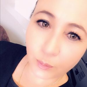 Meet your Posher, Litza